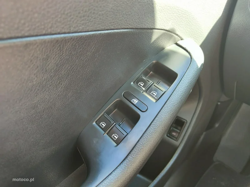 Volkswagen Jetta VI 11