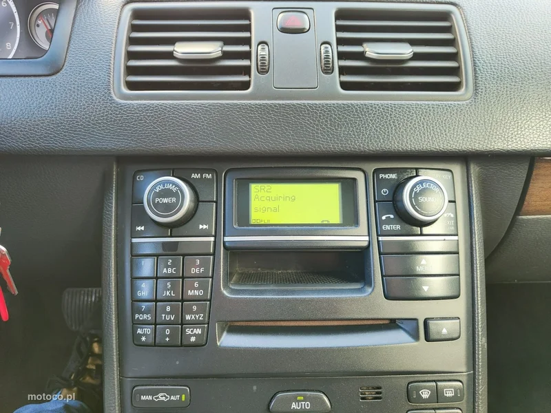Volvo XC 90 23