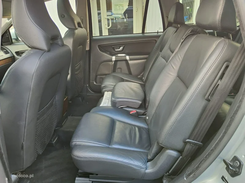 Volvo XC 90 32