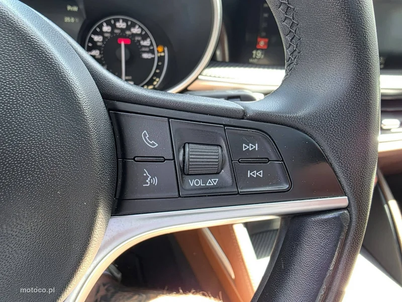 Alfa Romeo Stelvio 15