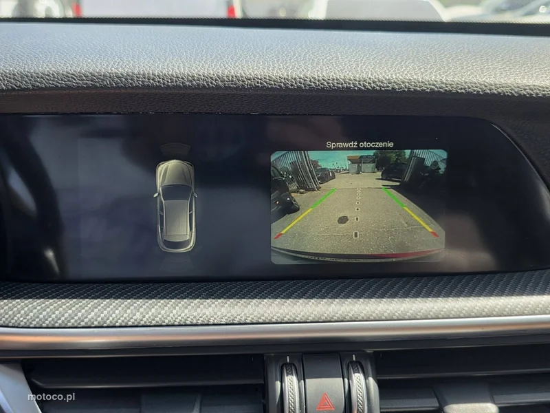 Alfa Romeo Stelvio 17