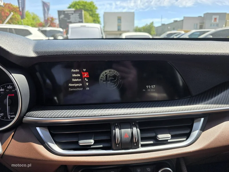 Alfa Romeo Stelvio 20