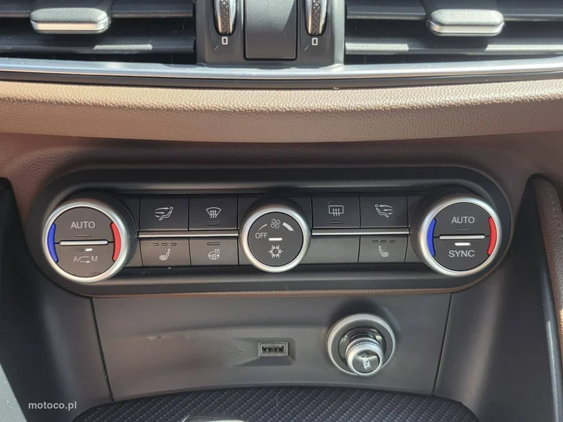 Alfa Romeo Stelvio 22