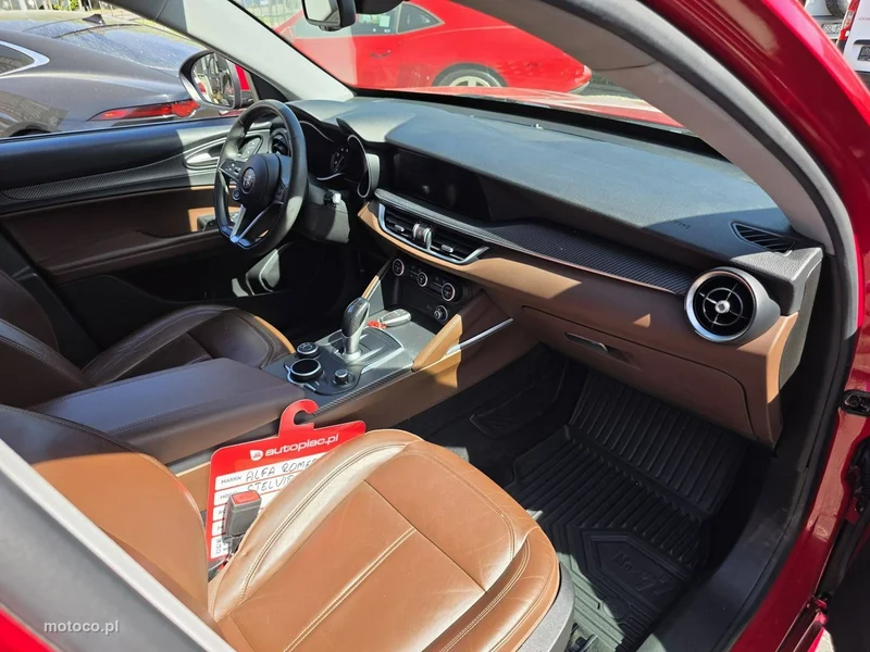 Alfa Romeo Stelvio 26