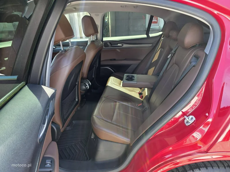 Alfa Romeo Stelvio 27