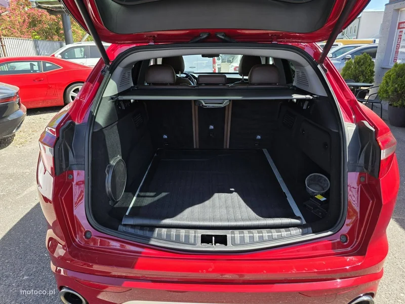 Alfa Romeo Stelvio 29