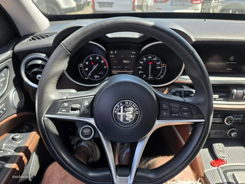 Alfa Romeo Stelvio 9