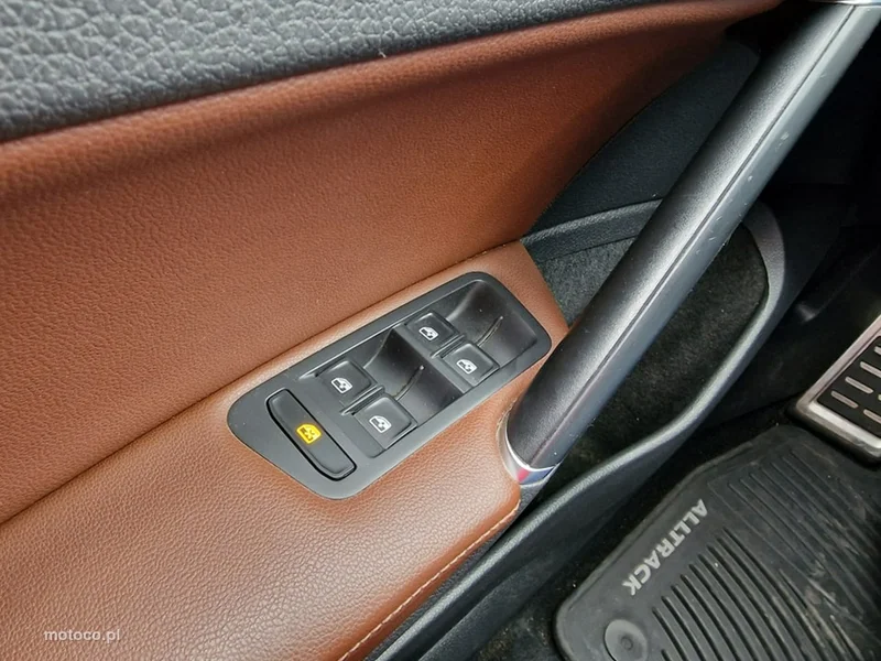 Volkswagen Golf VII 11