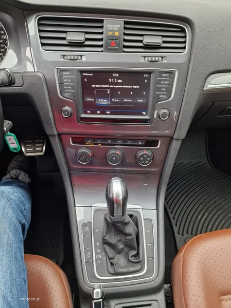Volkswagen Golf VII 15