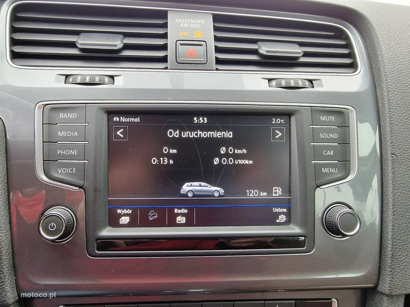 Volkswagen Golf VII 18