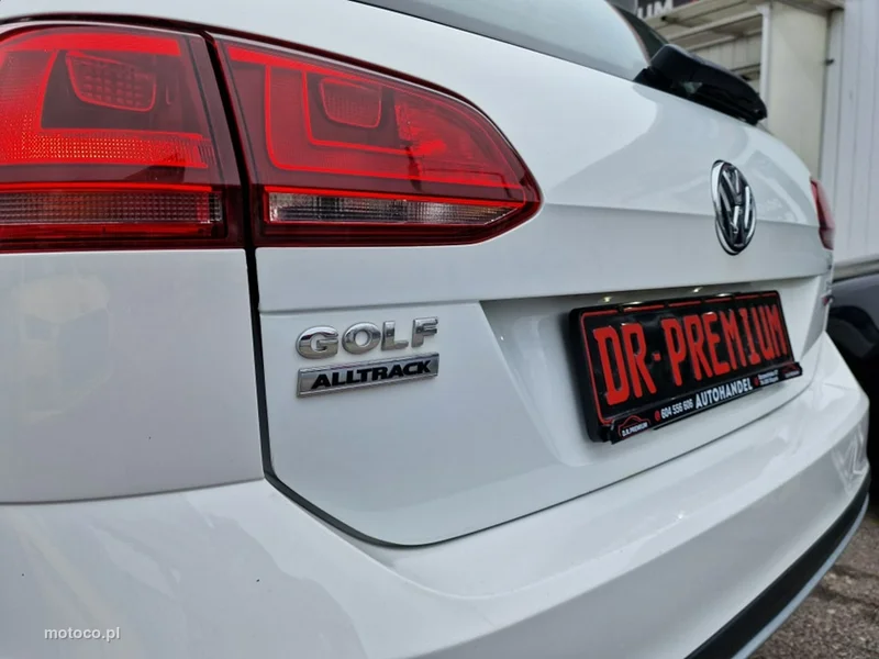 Volkswagen Golf VII 6