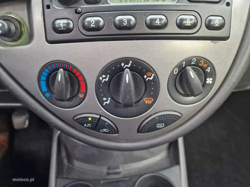 Ford Focus II 15