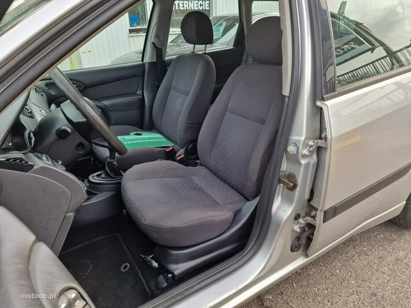 Ford Focus II 5