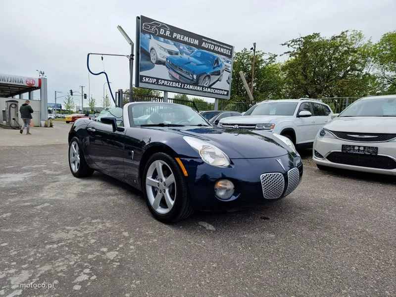 Pontiac Solstice 11