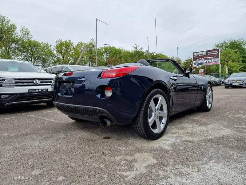 Pontiac Solstice 16