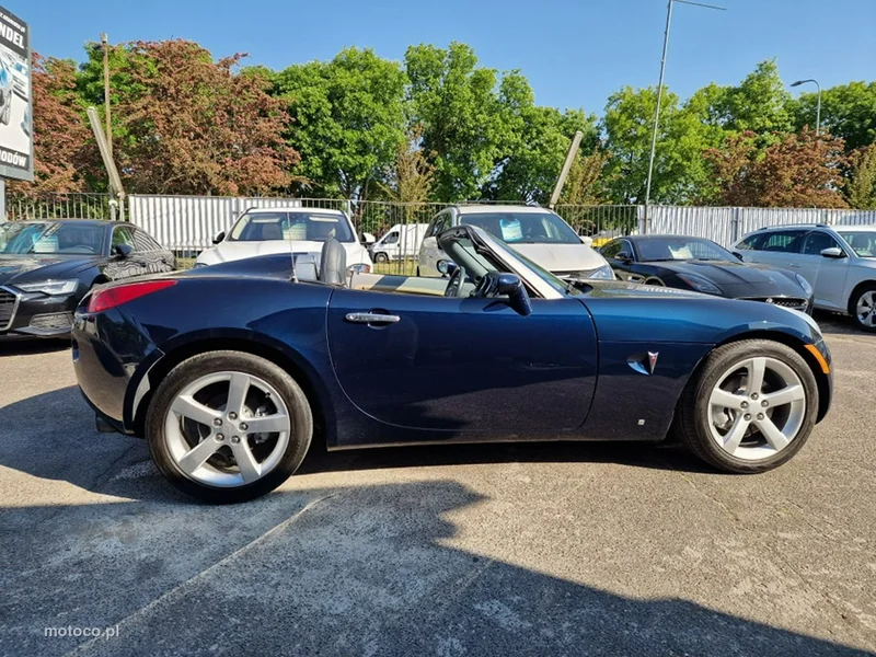 Pontiac Solstice 18