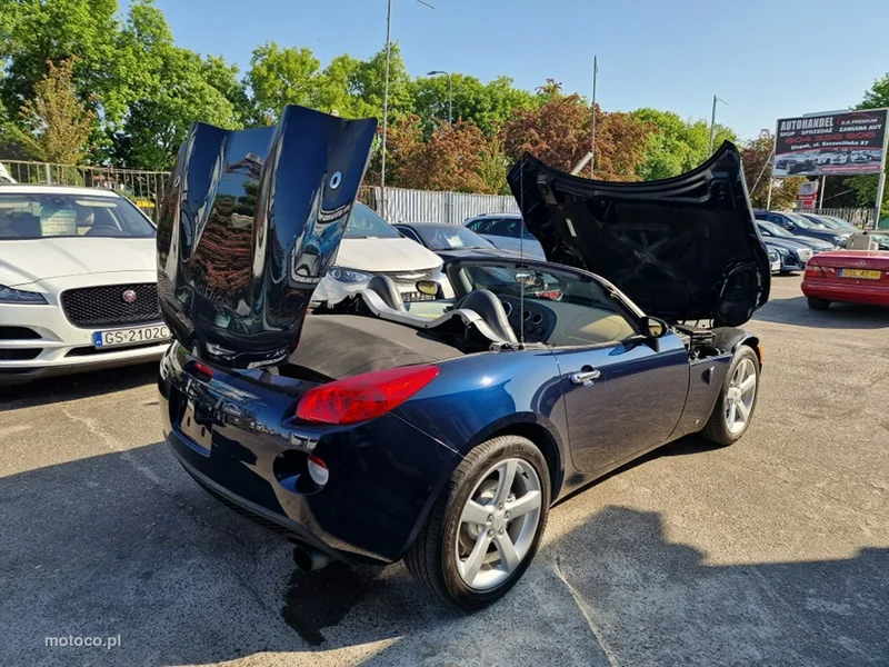 Pontiac Solstice 21