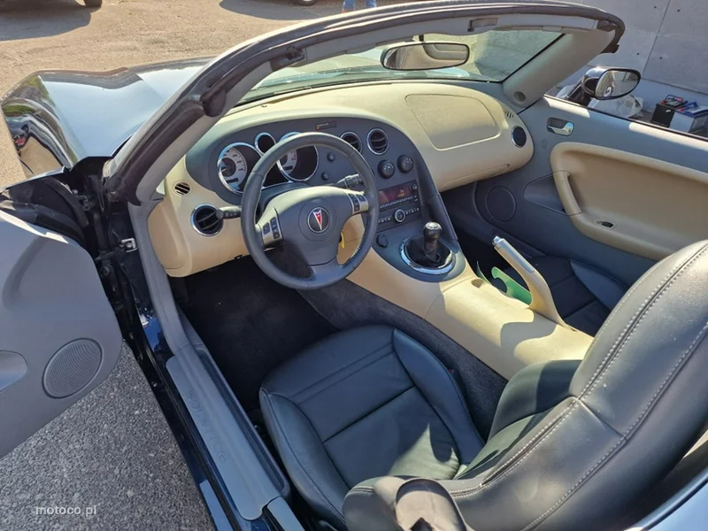 Pontiac Solstice 24