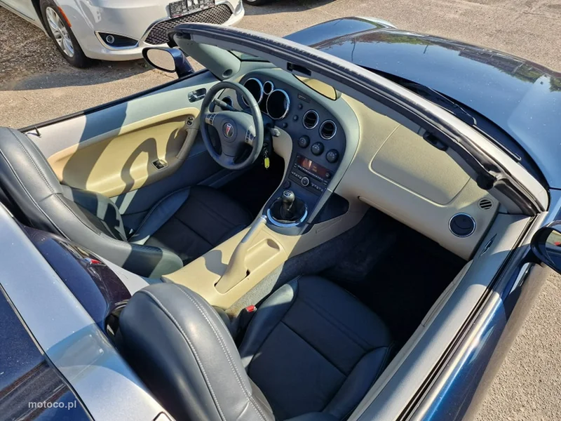 Pontiac Solstice 37