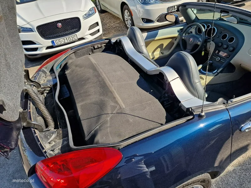 Pontiac Solstice 39