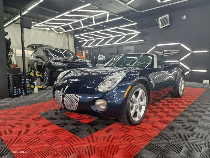 Pontiac Solstice 5