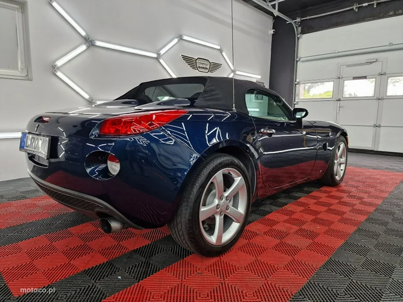 Pontiac Solstice 8