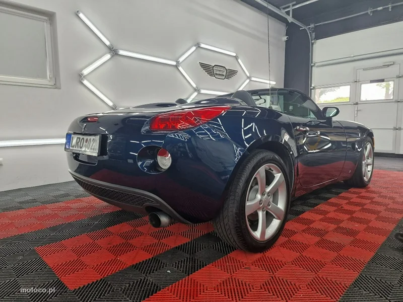 Pontiac Solstice 10