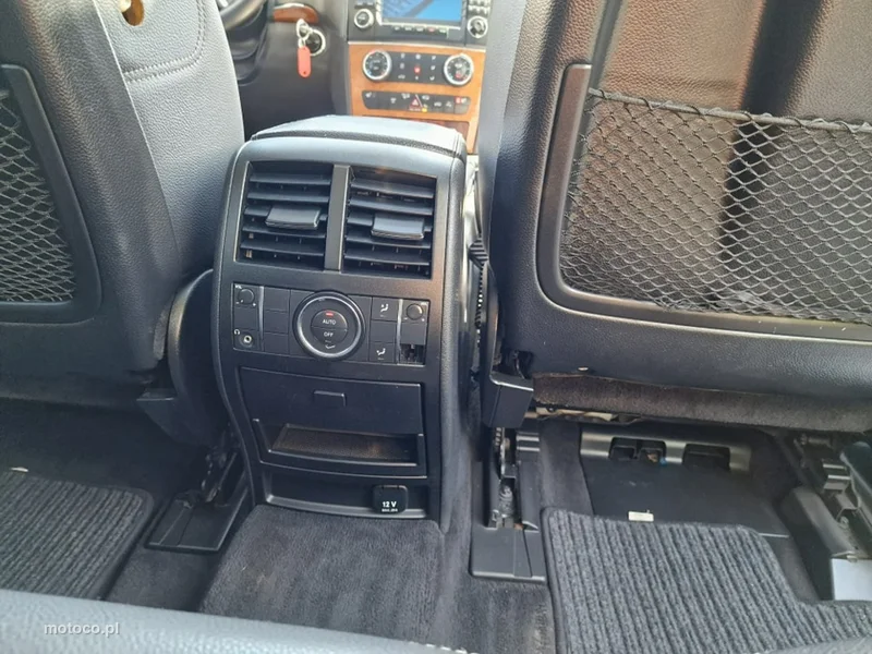 Mercedes-Benz GL X164 GL 450 27