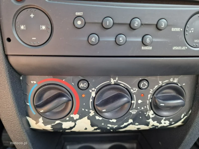 Renault Clio III 15