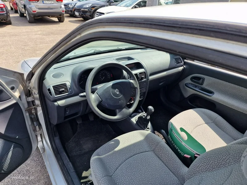 Renault Clio III 7