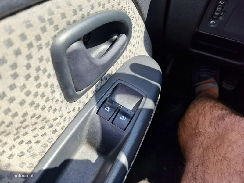Renault Clio III 10