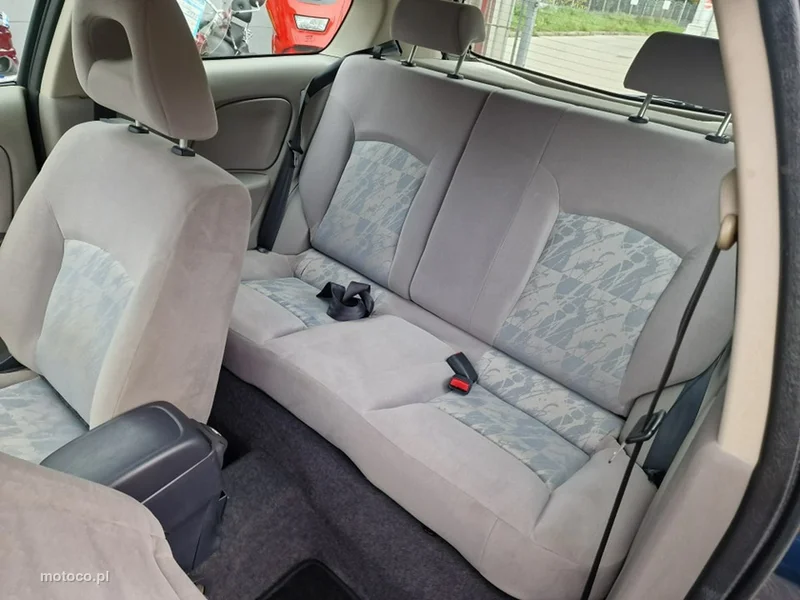 Nissan Almera 17