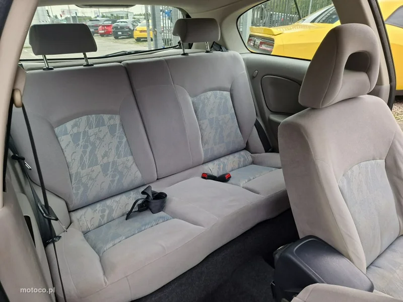 Nissan Almera 18