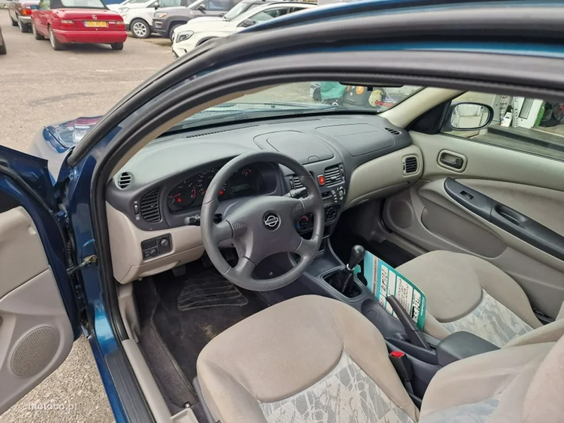 Nissan Almera 6