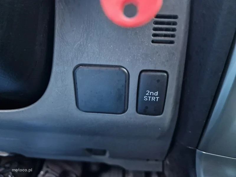Toyota Land Cruiser J200 14
