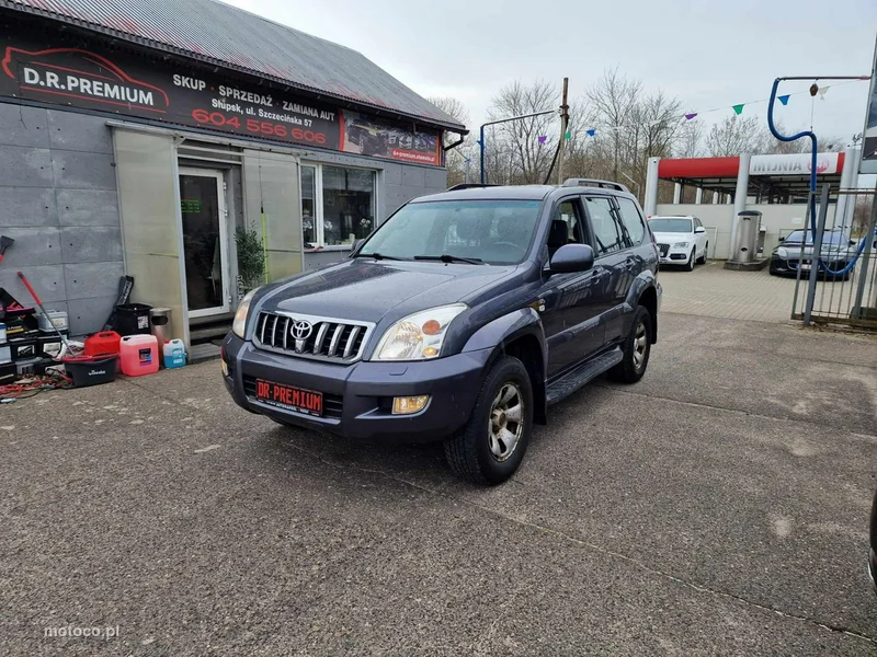 Toyota Land Cruiser J200 3