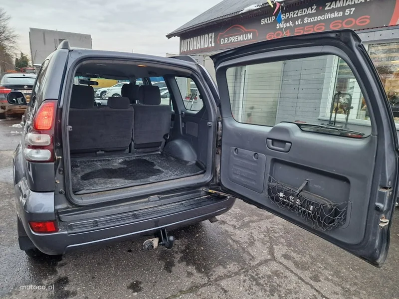 Toyota Land Cruiser J200 37