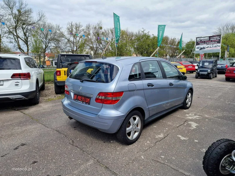Mercedes-Benz Klasa B W245 B 180 5