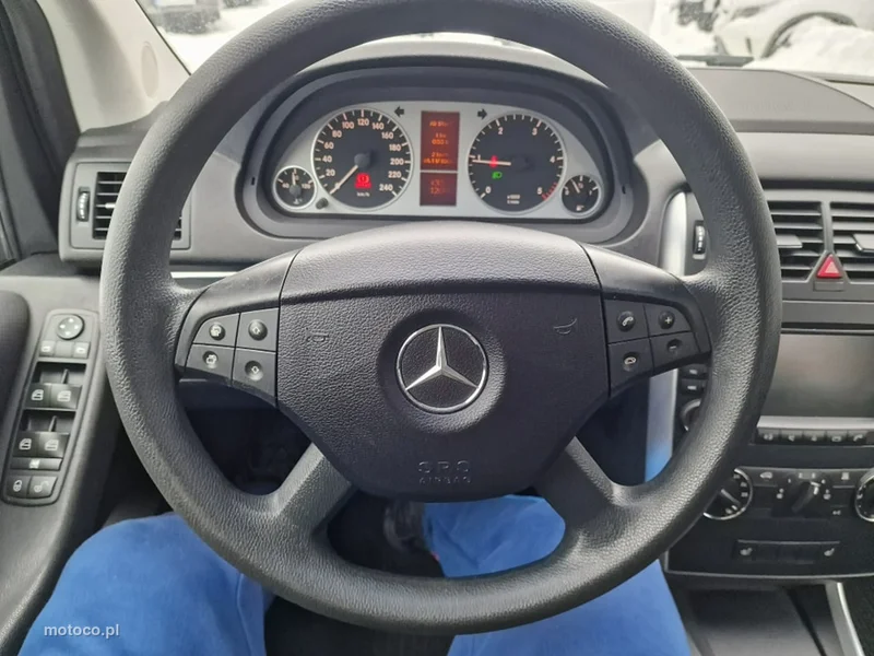 Mercedes-Benz Klasa B W245 B 180 8