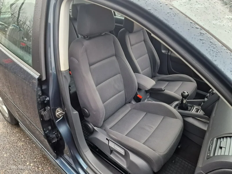 Volkswagen Golf V 19