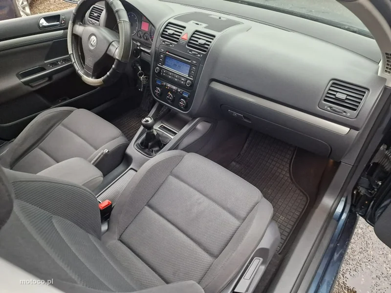 Volkswagen Golf V 20