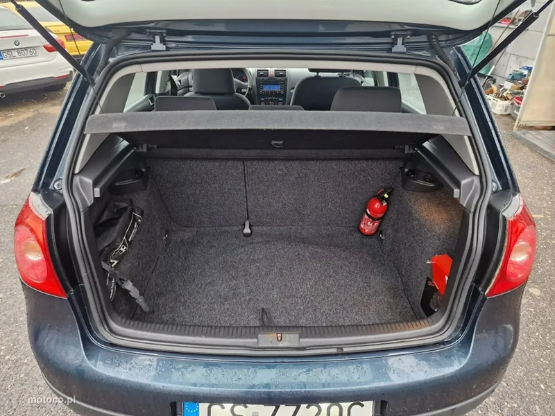 Volkswagen Golf V 23