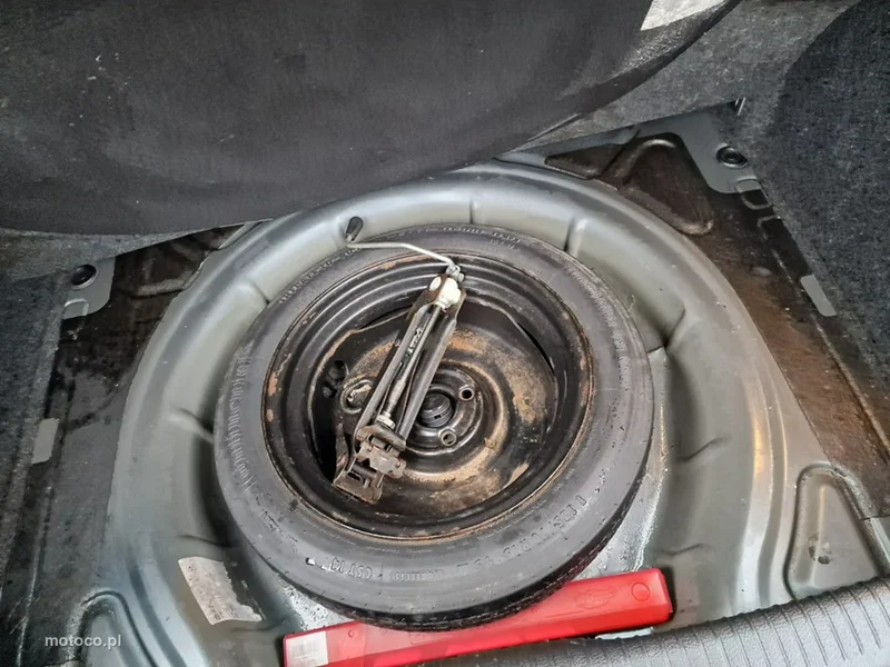 Volkswagen Golf V 24