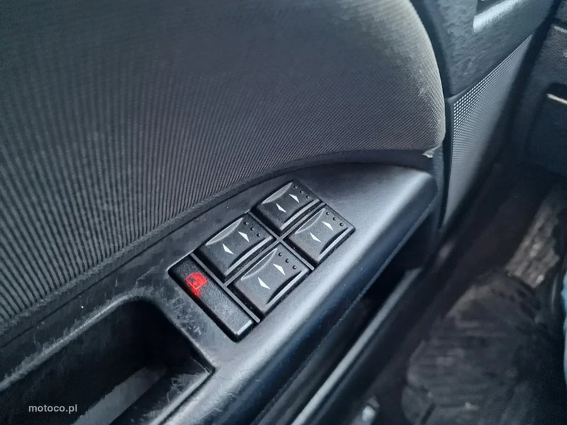 Ford Mondeo III 11
