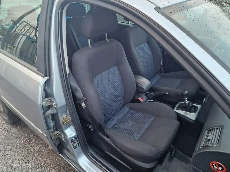 Ford Mondeo III 21