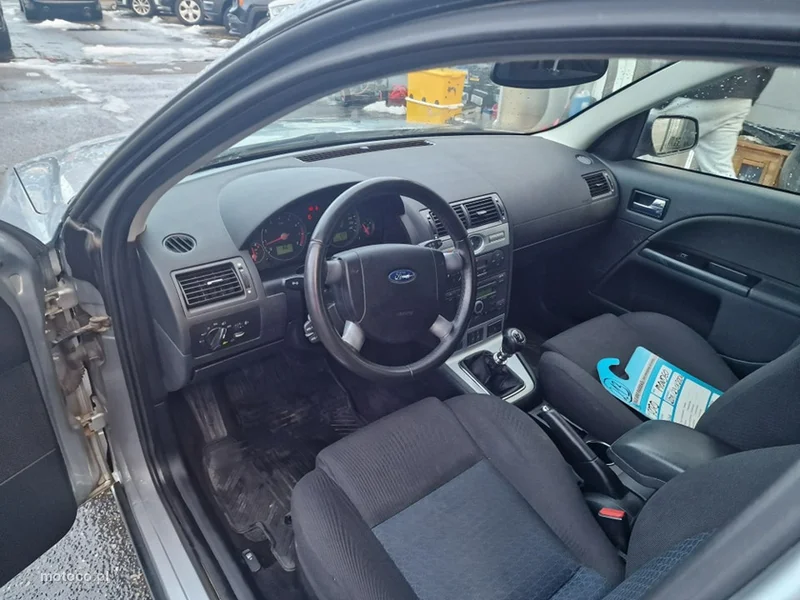 Ford Mondeo III 8