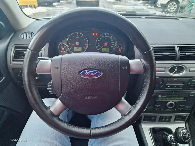 Ford Mondeo III 9