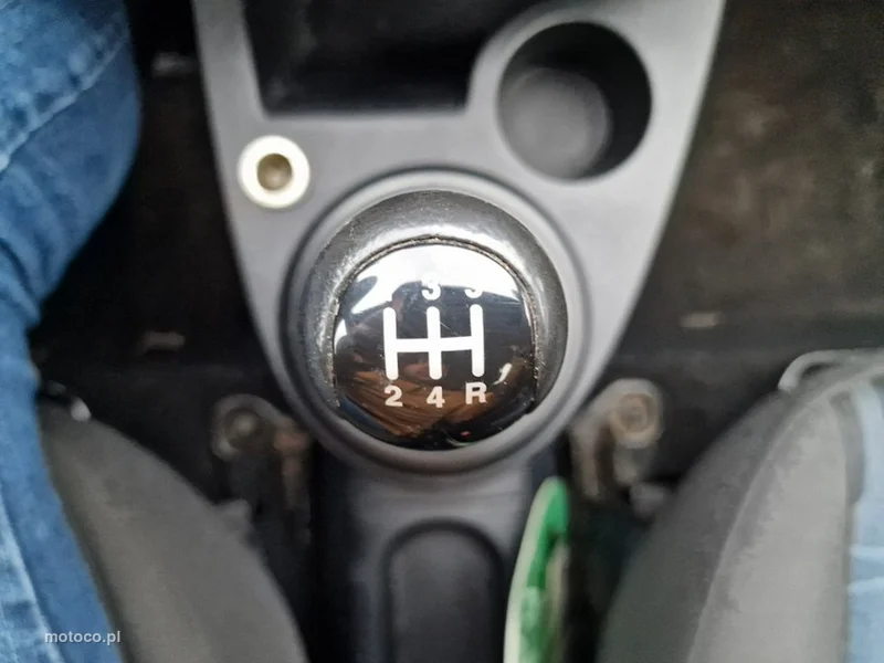 Ford Fiesta V 13