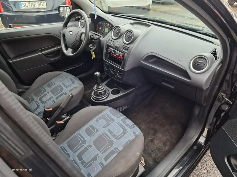 Ford Fiesta V 14