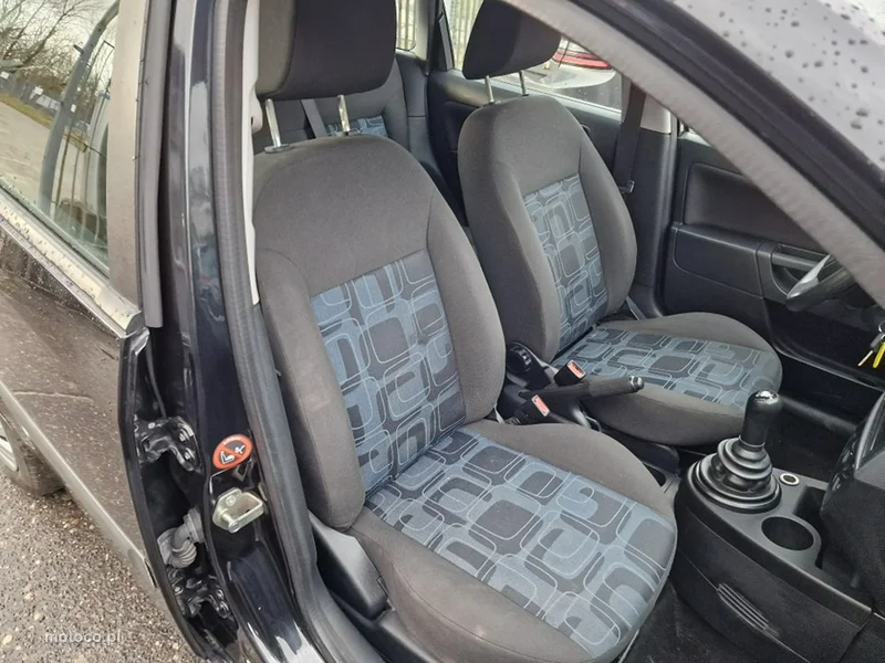 Ford Fiesta V 15